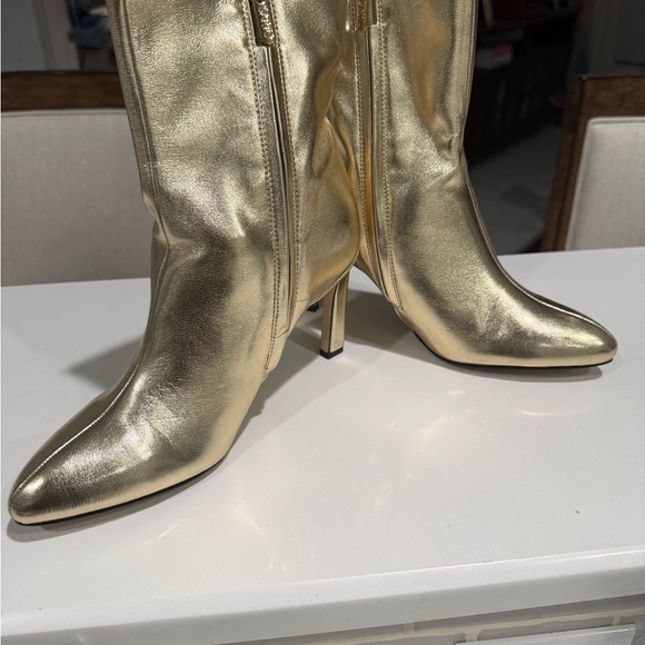 SARTO Callie Heeled Booties - Picture 4 of 5